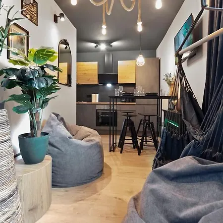 Daire Flatista Homes - Jungle House *