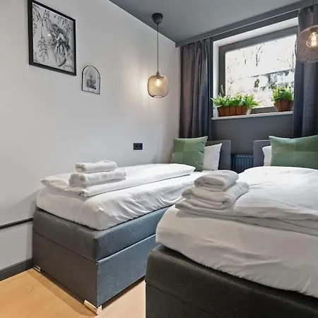Apartment Flatista Homes - Jungle House