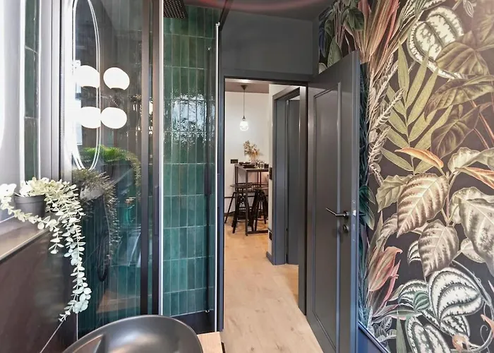 Flatista Homes - Jungle House Lejlighed