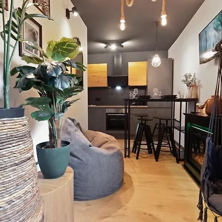 Flatista Homes - Jungle House Munique